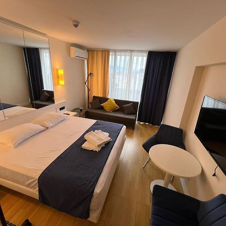 Orbi City Oasis Premium Apartment บาทูมิ ภายนอก รูปภาพ