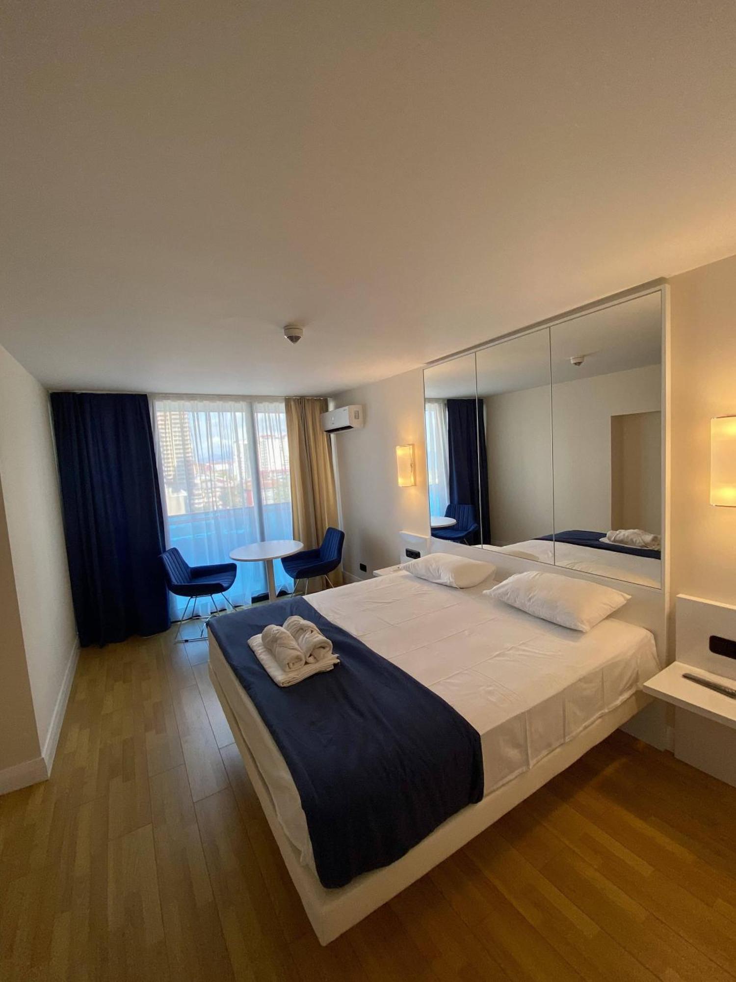 Orbi City Oasis Premium Apartment บาทูมิ ภายนอก รูปภาพ